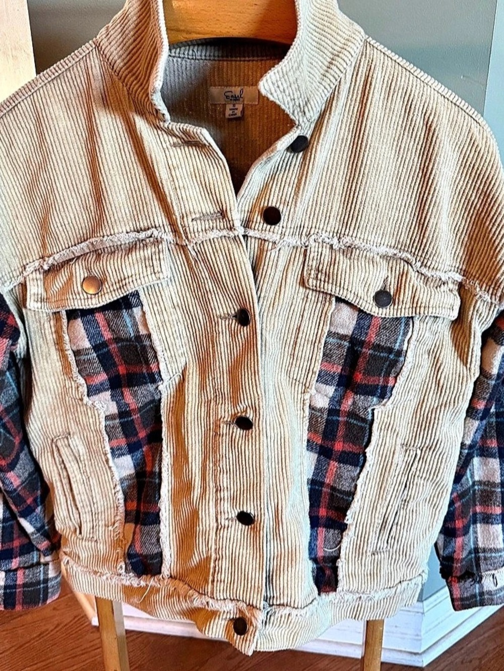 Easel Plaid Sleeve Cotton Jacket in Cream
